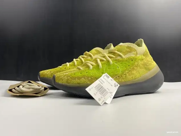 380 HYLTE GLOW ADIDAS FZ4990 YEEZY BOOST 0526